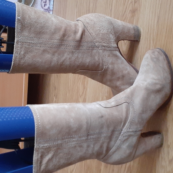 FRYE Mirabelle Short Suede Boots Size 7.5M - Picture 5 of 12